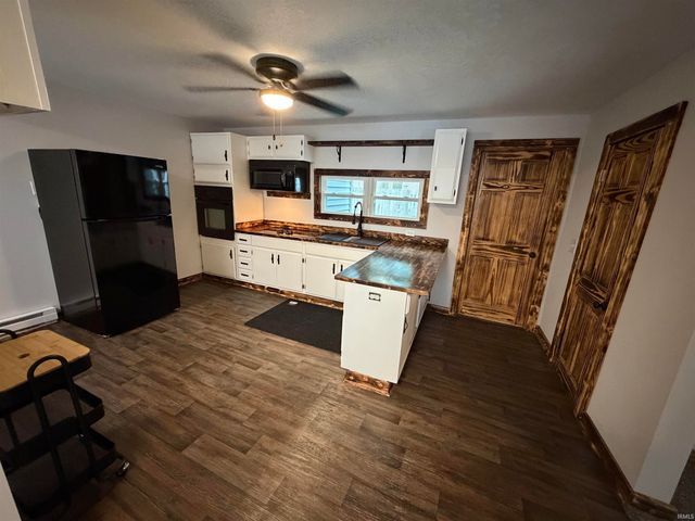 5678 Pearl Street, Spencerville, IN 46788