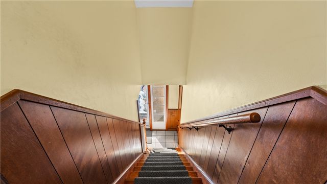 77 Minto Street, Providence, RI 02908