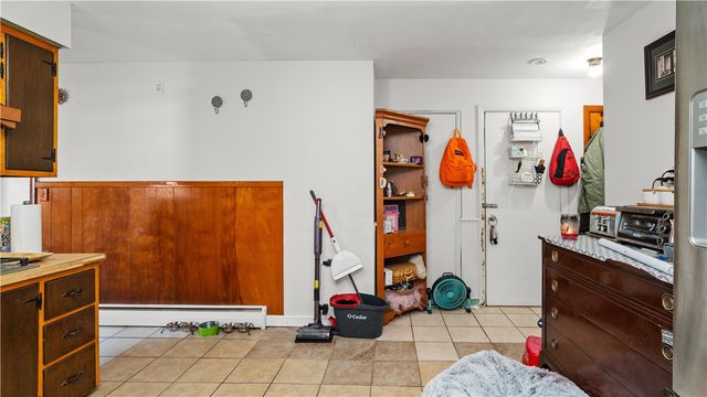 77 Minto Street, Providence, RI 02908