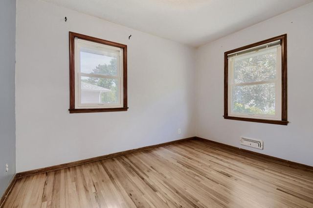 8802 Granada Avenue S, Cottage Grove, MN 55016