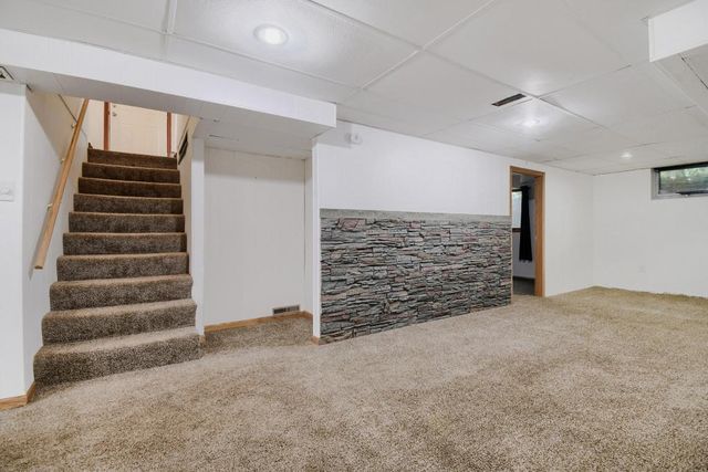 8802 Granada Avenue S, Cottage Grove, MN 55016