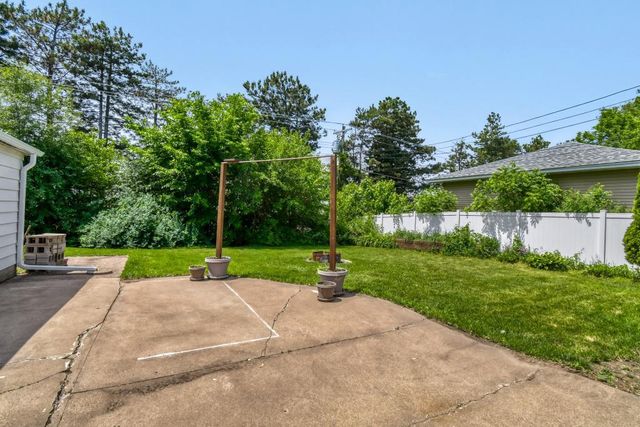 8802 Granada Avenue S, Cottage Grove, MN 55016