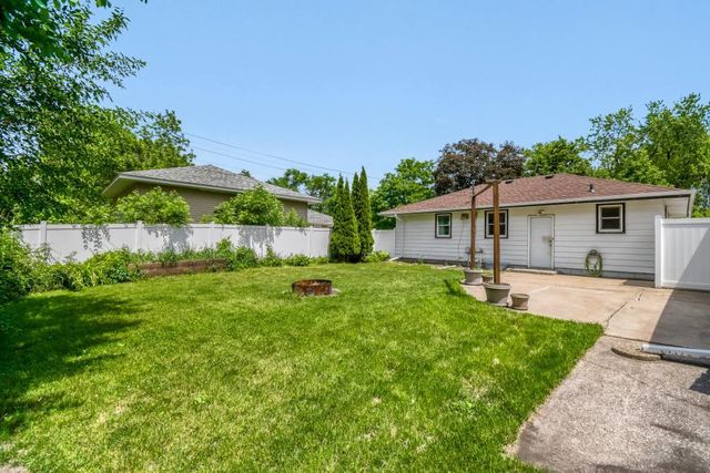 8802 Granada Avenue S, Cottage Grove, MN 55016