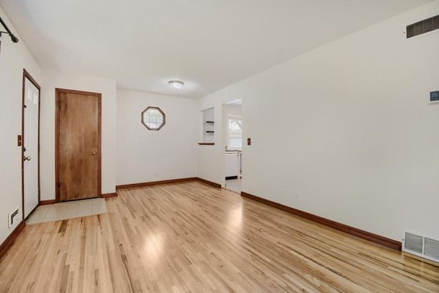8802 Granada Avenue S, Cottage Grove, MN 55016