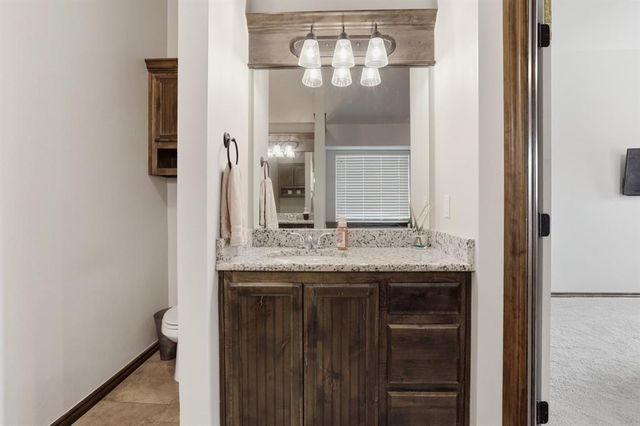 809 Bobcat Trail, Yukon, OK 73099