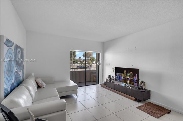 17530 NW 68th Ave C2003, Hialeah, FL 33015