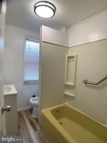 3838 BANK ST, Baltimore, MD 21224