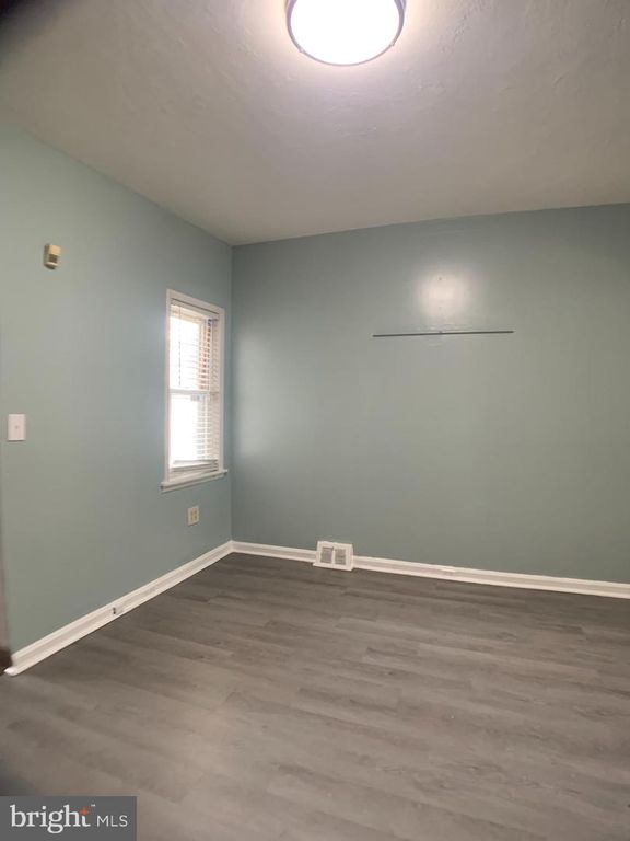 Image 10 of property listing at 3838 BANK ST, Baltimore, MD 21224
