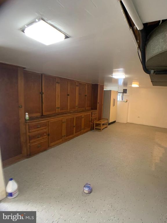 Image 40 of property listing at 3838 BANK ST, Baltimore, MD 21224
