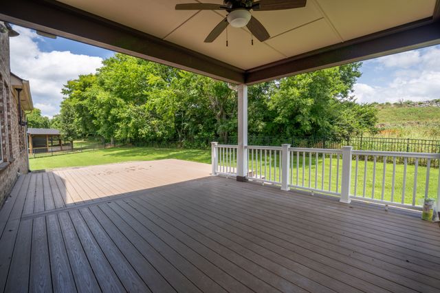 108 Tipperton Ct, Gallatin, TN 37066