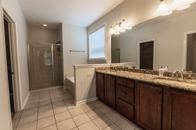 108 Tipperton Ct, Gallatin, TN 37066