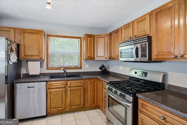 1001 Forest Park Lane, Suwanee, GA 30024