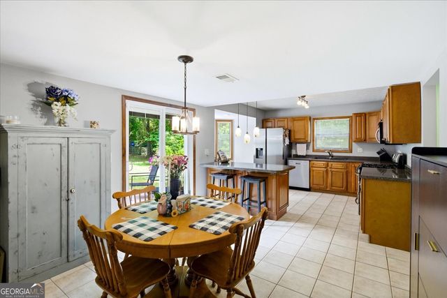1001 Forest Park Lane, Suwanee, GA 30024