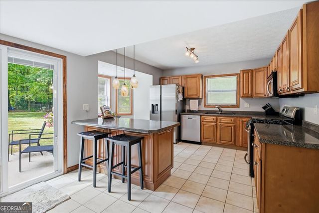 1001 Forest Park Lane, Suwanee, GA 30024