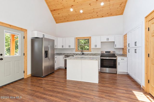 39 Horseshoe Branch Lane, Murphy, NC 28906