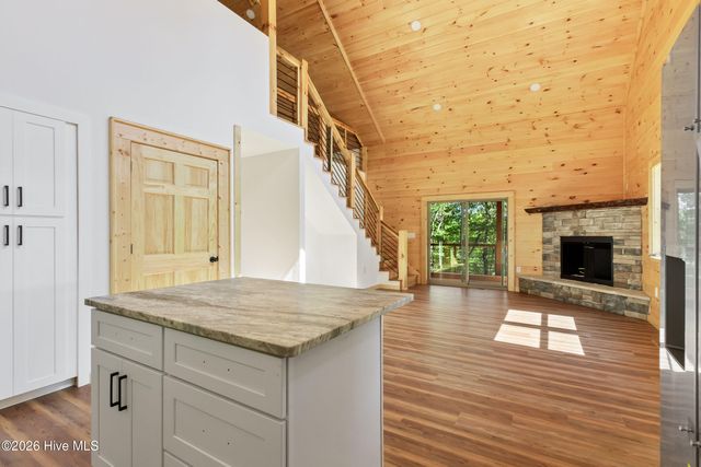 39 Horseshoe Branch Lane, Murphy, NC 28906