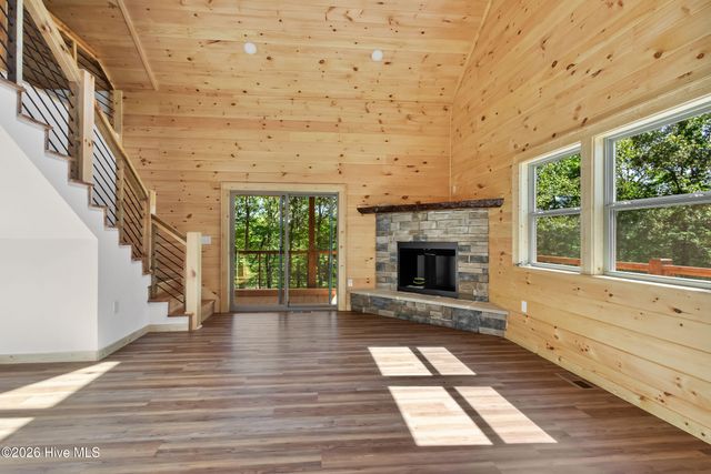 39 Horseshoe Branch Lane, Murphy, NC 28906