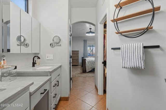 1352 W Hopbush Way, Tucson, AZ 85704