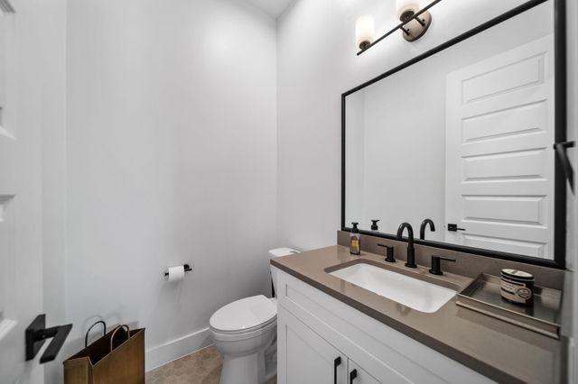 120 Adams Street, Houston, TX 77011