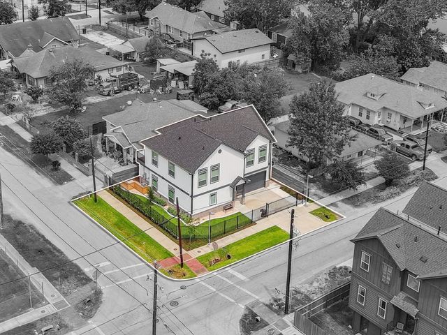 120 Adams Street, Houston, TX 77011