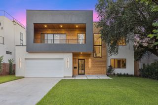 3940 N Cresthaven, Dallas, TX 75209