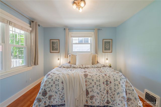 2014 N 143rd Street, Seattle, WA 98133
