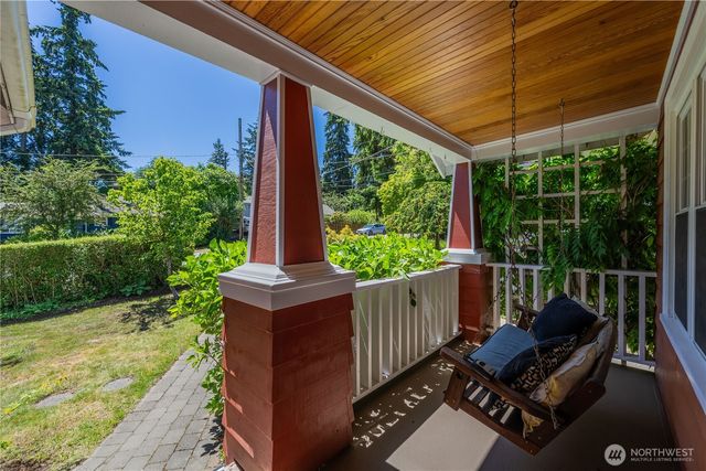 2014 N 143rd Street, Seattle, WA 98133