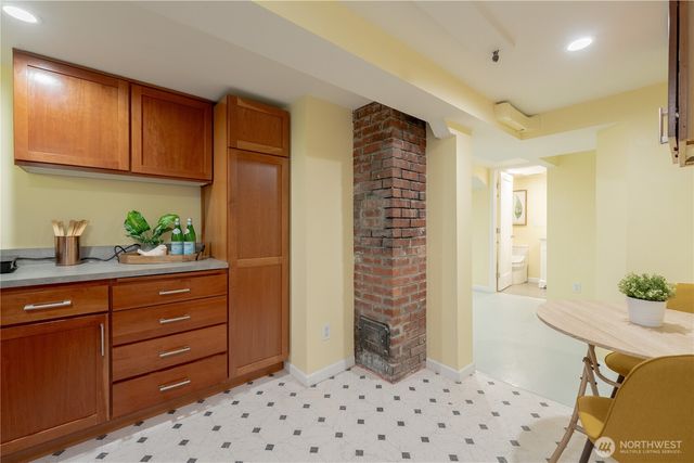 2014 N 143rd Street, Seattle, WA 98133