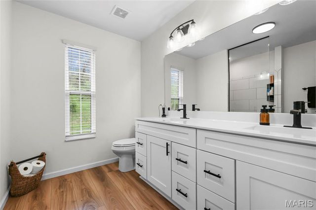 107 Poplar Street, De Soto, MO 63020