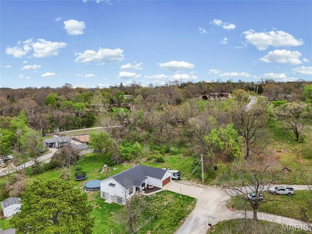 107 Poplar Street, De Soto, MO 63020