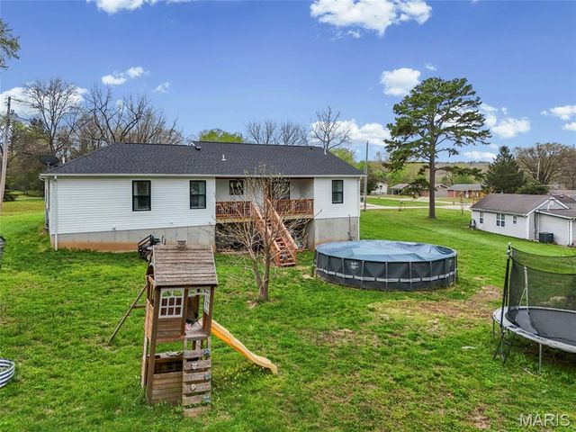 107 Poplar Street, De Soto, MO 63020