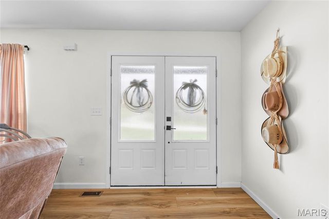 107 Poplar Street, De Soto, MO 63020