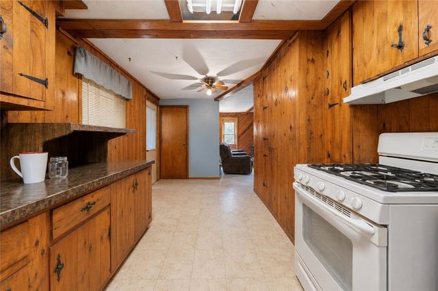 1200 Robbie Dr, North Huntingdon, PA 15642