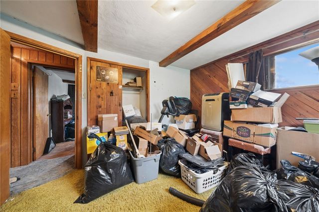 1200 Robbie Dr, North Huntingdon, PA 15642