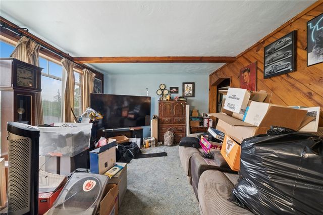 1200 Robbie Dr, North Huntingdon, PA 15642