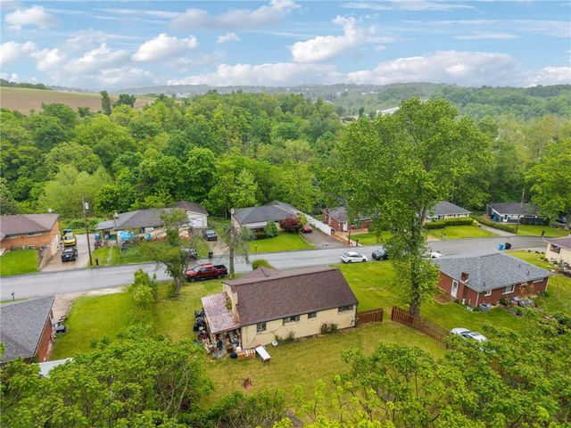 1200 Robbie Dr, North Huntingdon, PA 15642