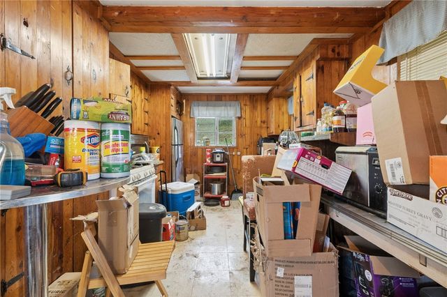 1200 Robbie Dr, North Huntingdon, PA 15642