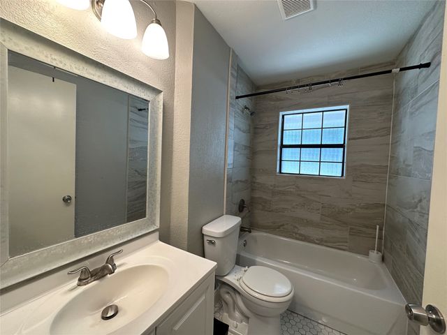 220 S Shore Place, Lewisville, TX 75067