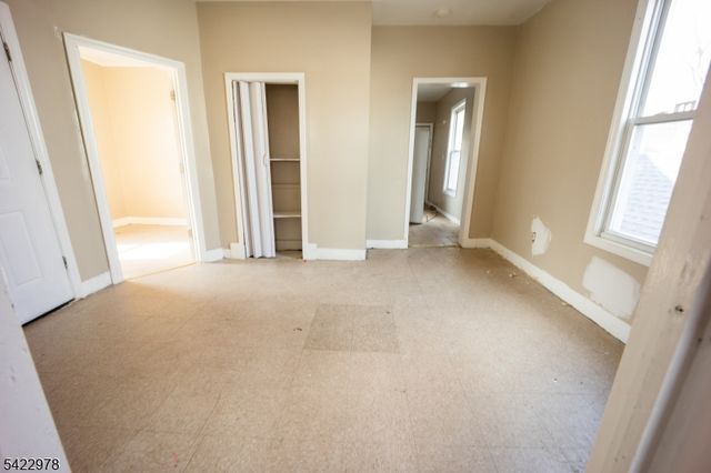 99 N 3Rd St, Paterson City, NJ 07522