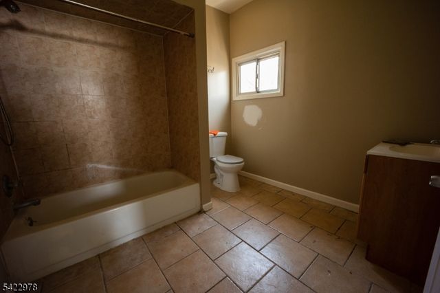 99 N 3Rd St, Paterson City, NJ 07522