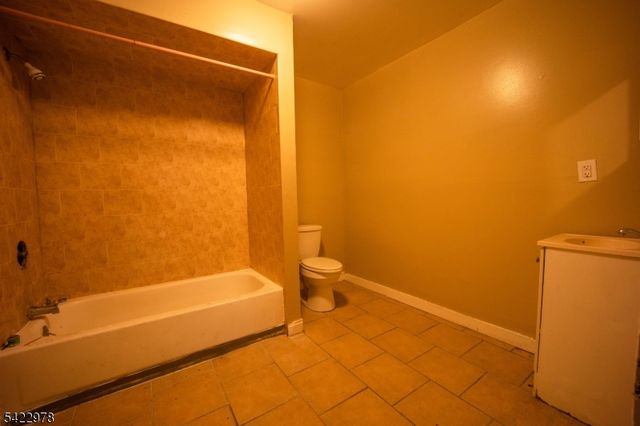 99 N 3Rd St, Paterson City, NJ 07522