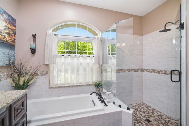 11201 SAINT ANDREWS COURT, Riverview, FL 33579