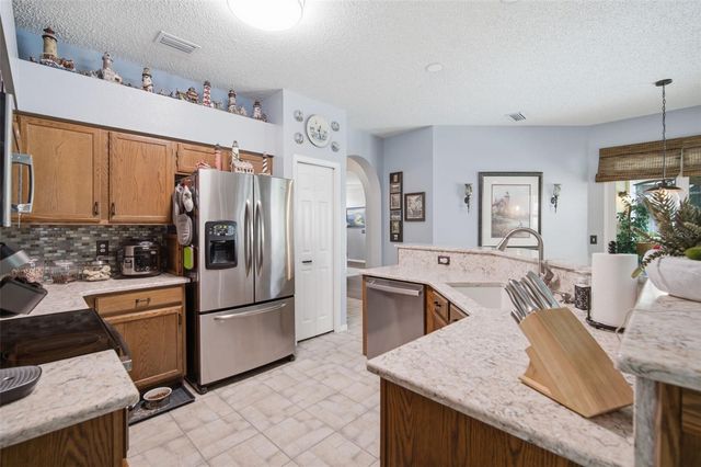 11201 SAINT ANDREWS COURT, Riverview, FL 33579