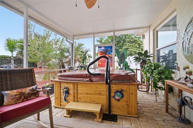 11201 SAINT ANDREWS COURT, Riverview, FL 33579