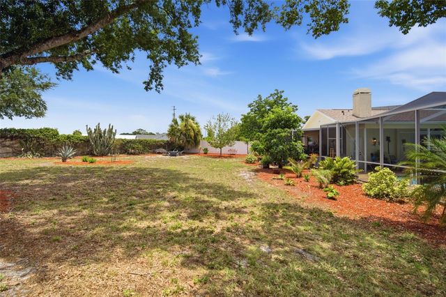 11201 SAINT ANDREWS COURT, Riverview, FL 33579