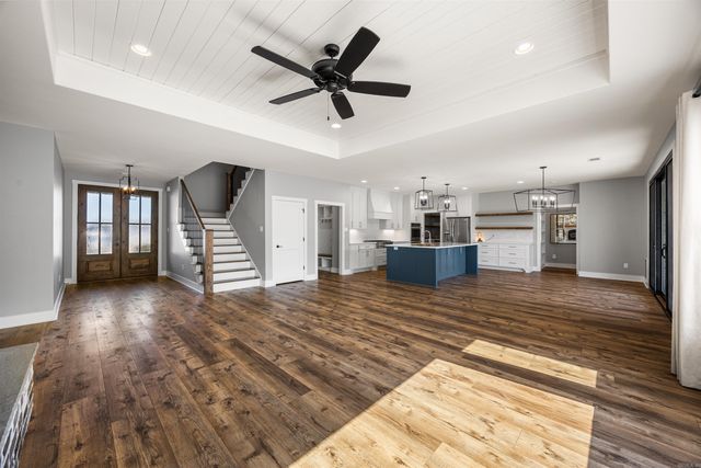7321 Lake Point Circle, Benton, AR 72019