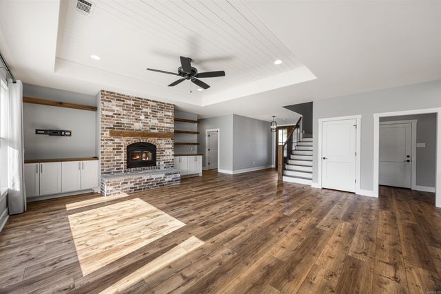7321 Lake Point Circle, Benton, AR 72019