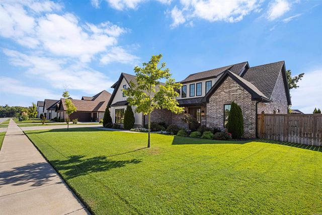7321 Lake Point Circle, Benton, AR 72019
