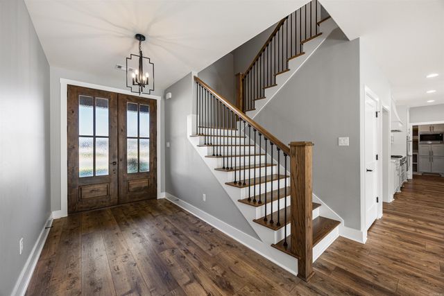 7321 Lake Point Circle, Benton, AR 72019