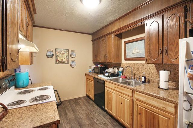 212 S Mockingbird Lane, Stillwater, OK 74074